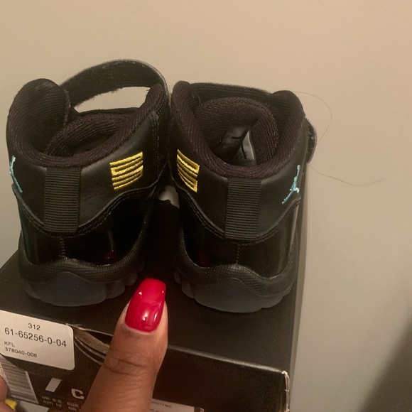 Jordan 11 Retro Gamma Blue - Picture 4 of 5
